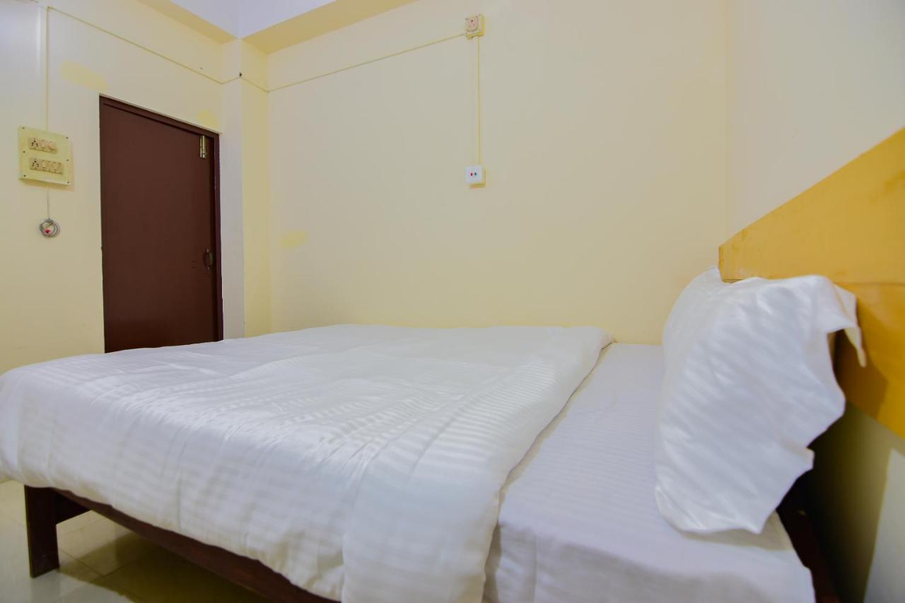 Spot On 30735 Dreamland Guest House Dispur Esterno foto
