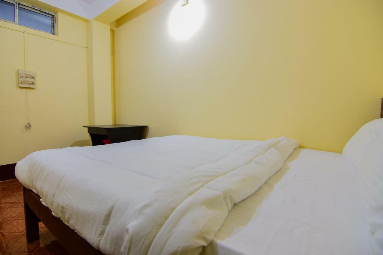 Spot On 30735 Dreamland Guest House Dispur Esterno foto