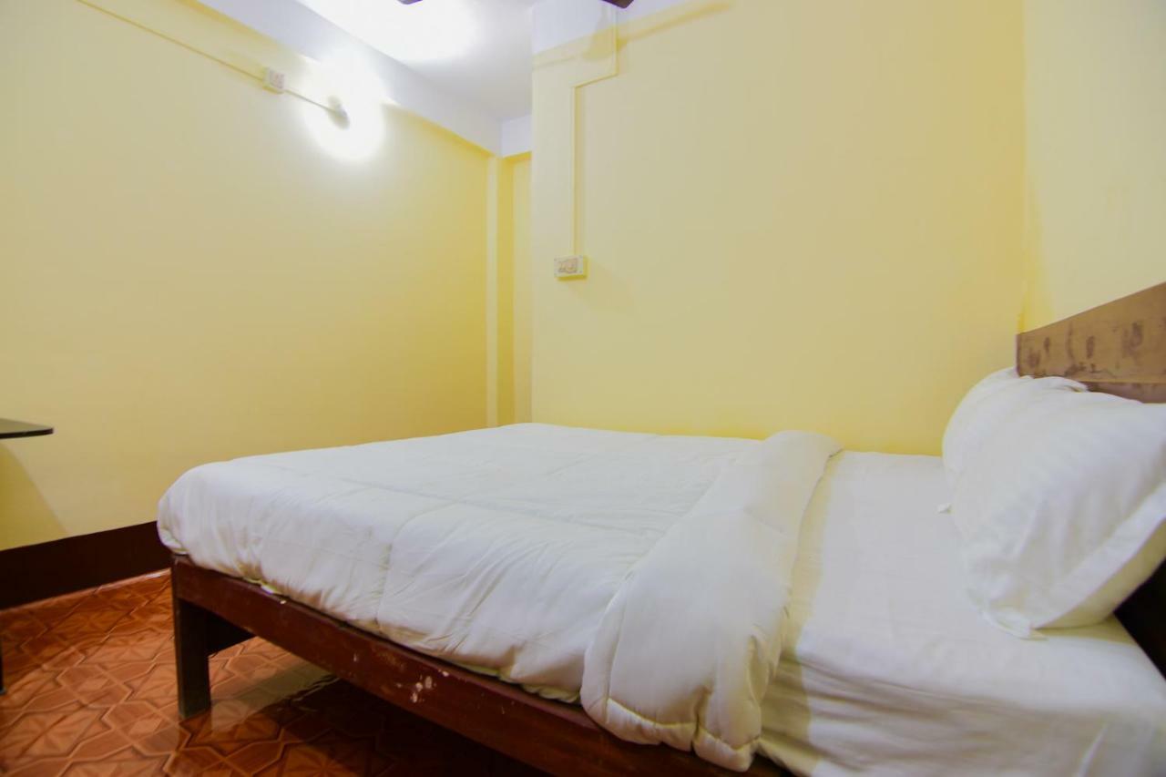 Spot On 30735 Dreamland Guest House Dispur Esterno foto